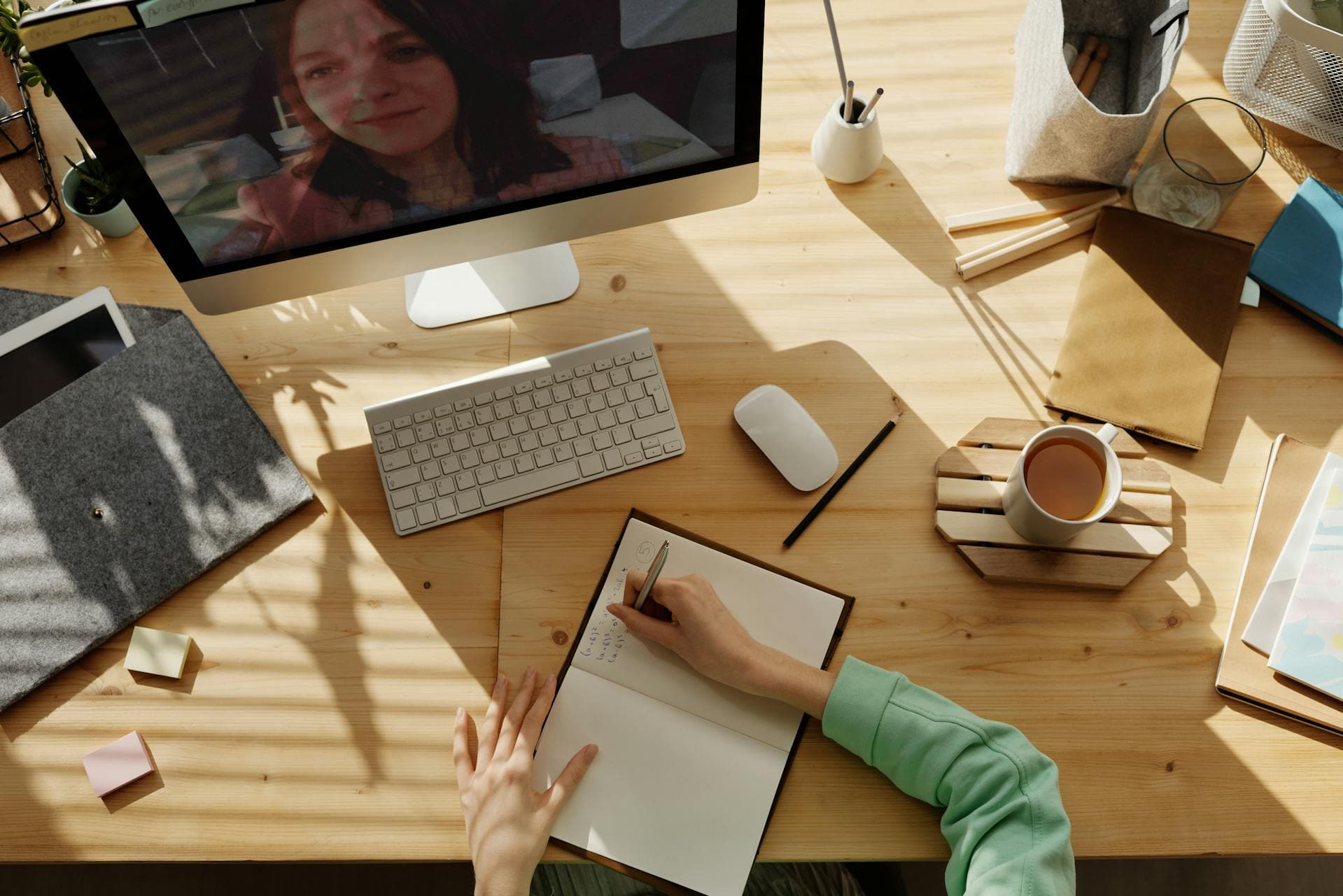 Pantalla de estudio de Aprende Hanzi durante una sesión de repaso
